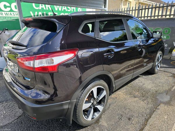 Nissan Qashqai Hatchback, Diesel, 2016, Black