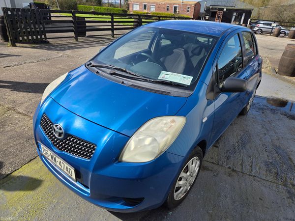 Toyota Yaris Hatchback, Petrol, 2006, Blue