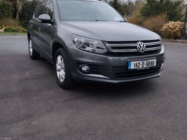 Volkswagen Tiguan SUV, Diesel, 2014, Grey