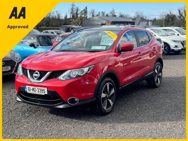 Nissan Qashqai Hatchback, Diesel, 2016, Red