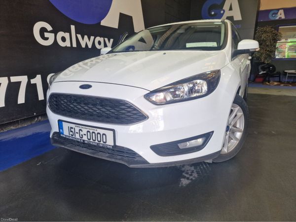 Ford Focus Hatchback, Petrol, 2015, White