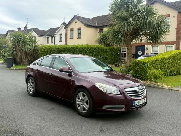 Vauxhall Insignia Hatchback, Petrol, 2012, Red