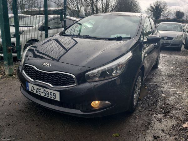 Kia Ceed Hatchback, Petrol, 2012, Black
