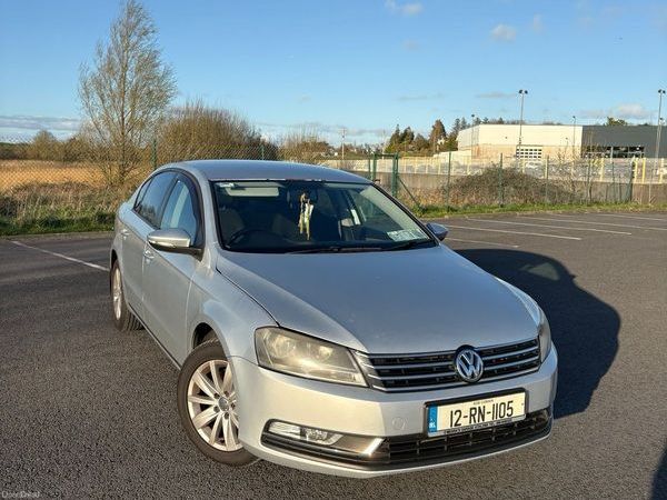 Volkswagen Passat Saloon, Diesel, 2012, Silver