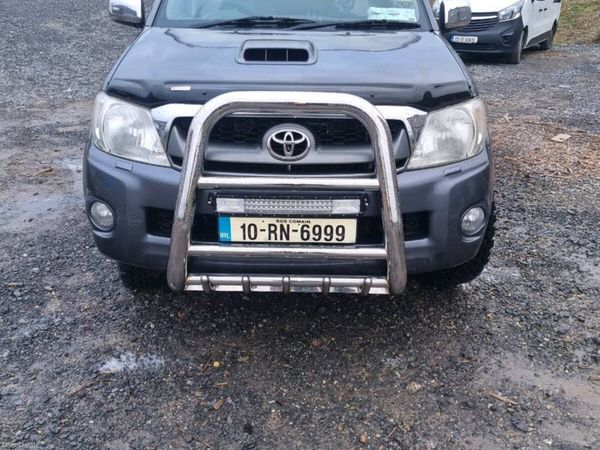 Toyota Hilux Crew Cab, Diesel, 2010, Grey