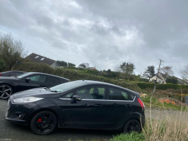 Ford Fiesta Hatchback, Diesel, 2013, Black