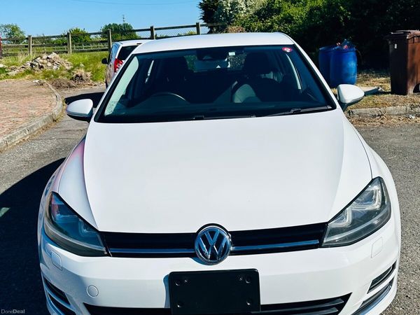 Volkswagen Golf Hatchback, Petrol, 2016, White
