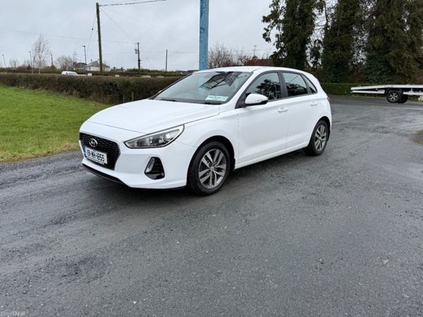 Hyundai i30 Hatchback, Petrol, 2019, White