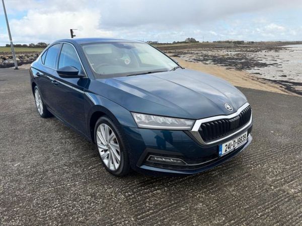 Skoda Octavia Saloon, Diesel, 2024, Blue