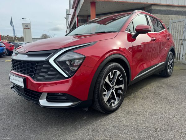 Kia Sportage Hatchback, Diesel Hybrid, 2023, Red