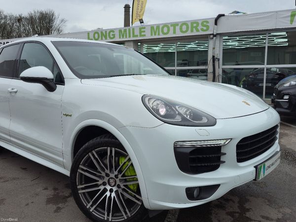 Porsche Cayenne SUV, Petrol Plug-in Hybrid, 2015, White