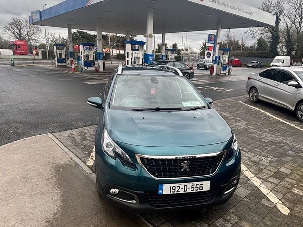 Peugeot 2008 Estate, Petrol, 2019, Green