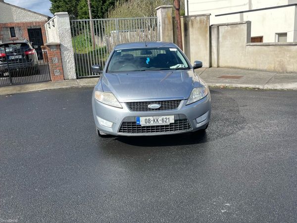 Ford Mondeo Saloon, Petrol, 2008, Silver