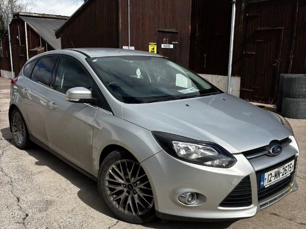 Ford Focus Hatchback, Diesel, 2012, Silver