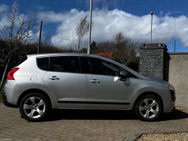 Peugeot 3008 MPV, Diesel, 2011, Silver