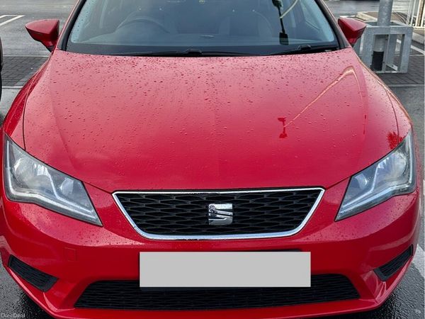 SEAT Leon Hatchback, Diesel, 2015, Red