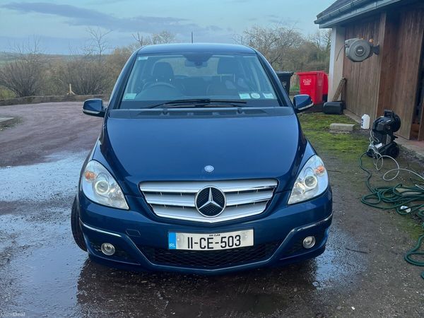 Mercedes-Benz B-Class MPV, Diesel, 2011, Blue