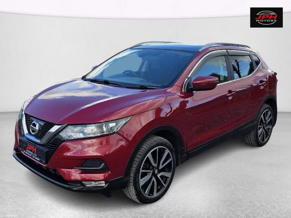 Nissan Qashqai MPV, Diesel, 2018, Red