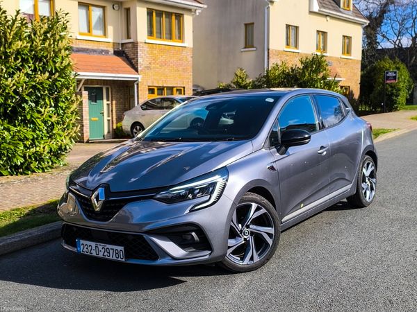Renault Clio Hatchback, Petrol, 2023, Grey
