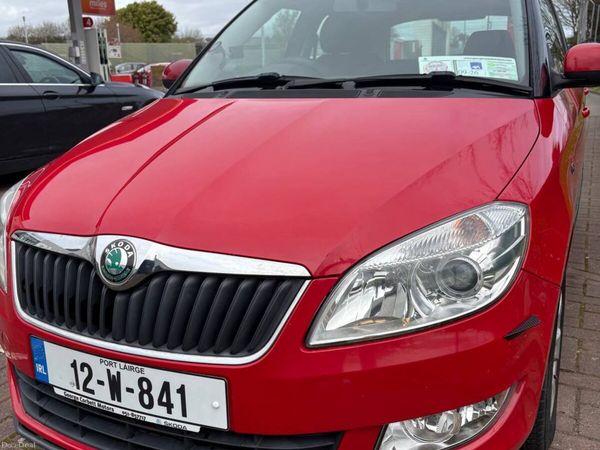 Skoda Fabia Hatchback, Petrol, 2012, Red