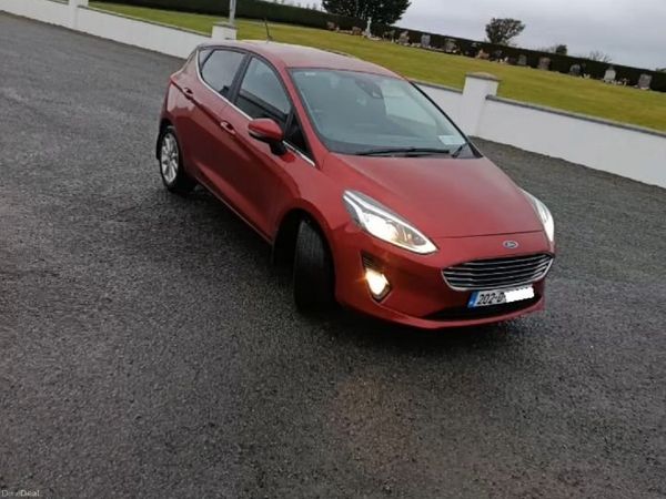 Ford Fiesta Hatchback, Petrol, 2020, Red