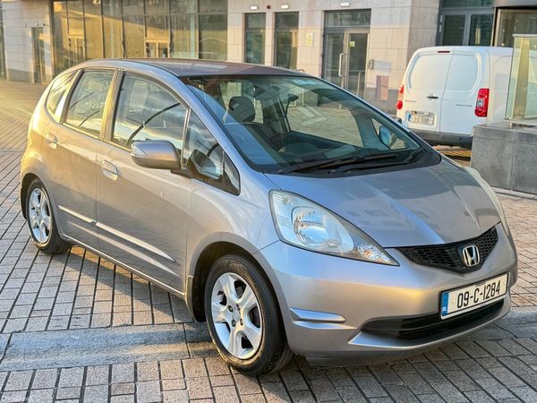 Honda Jazz Hatchback, Petrol, 2009, Grey