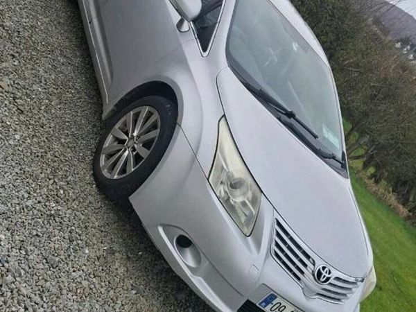 Toyota Avensis Saloon, Diesel, 2009, Silver