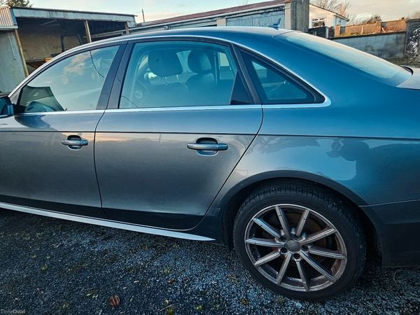 Audi A4 Saloon, Diesel, 2015, Grey