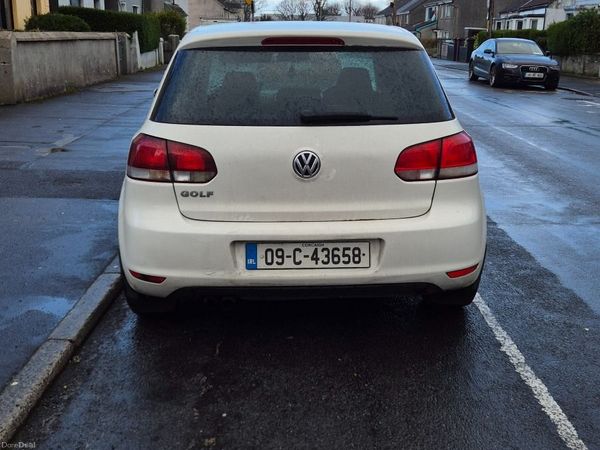 Volkswagen Golf Hatchback, Diesel, 2009, White