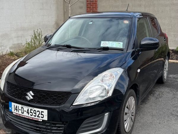 Suzuki Swift Hatchback, Petrol, 2014, Black