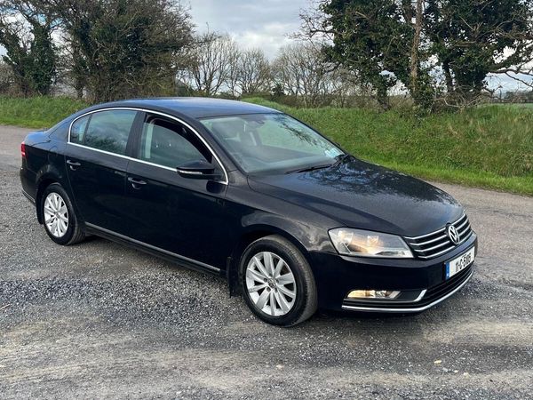 Volkswagen Passat Saloon, Diesel, 2011, Black