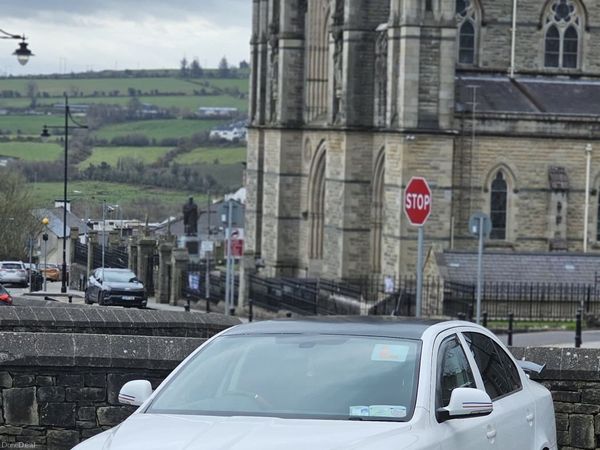 Skoda Octavia Saloon, Diesel, 2013, White