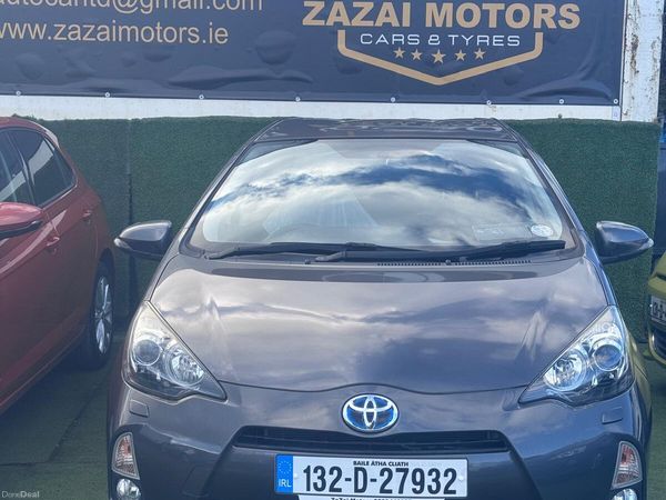 Toyota Aqua Hatchback, Petrol Hybrid, 2013, Grey