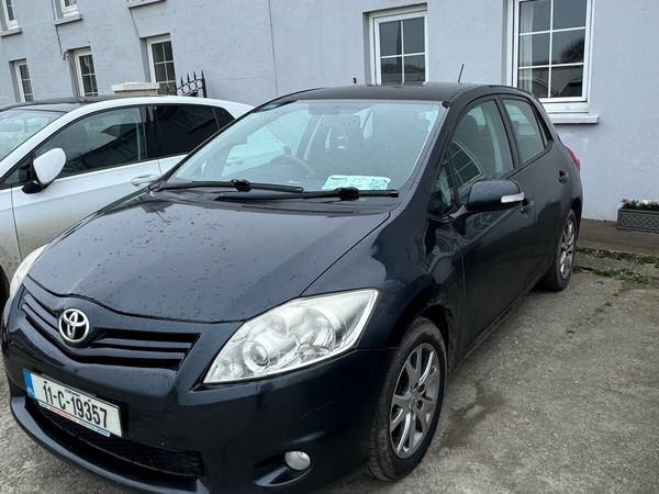 Toyota Auris Hatchback, Petrol, 2011, Grey