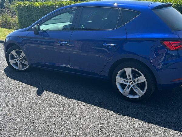 SEAT Leon Hatchback, Diesel, 2019, Blue