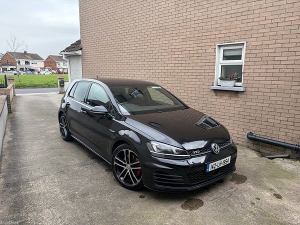 Volkswagen Golf Hatchback, Diesel, 2014, Black