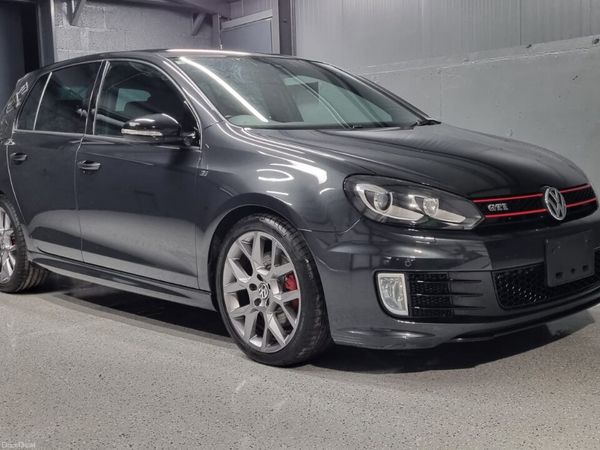 Volkswagen Golf Hatchback, Petrol, 2011, Grey