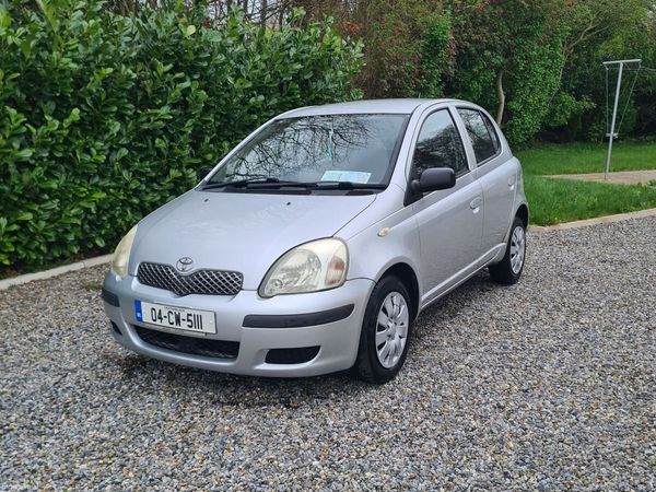 Toyota Yaris Hatchback, Petrol, 2004, Silver