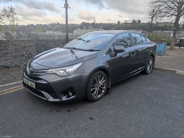 Toyota Avensis Saloon, Diesel, 2018, Grey