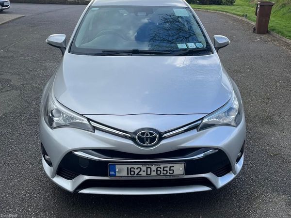 Toyota Avensis Saloon, Diesel, 2016, Silver