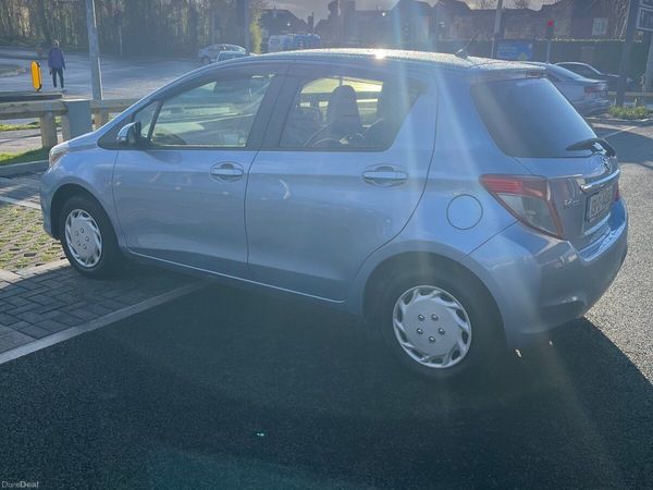 Toyota Vitz Hatchback, Petrol, 2013, Blue