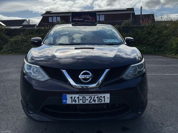 Nissan Qashqai Hatchback, Diesel, 2014, Black
