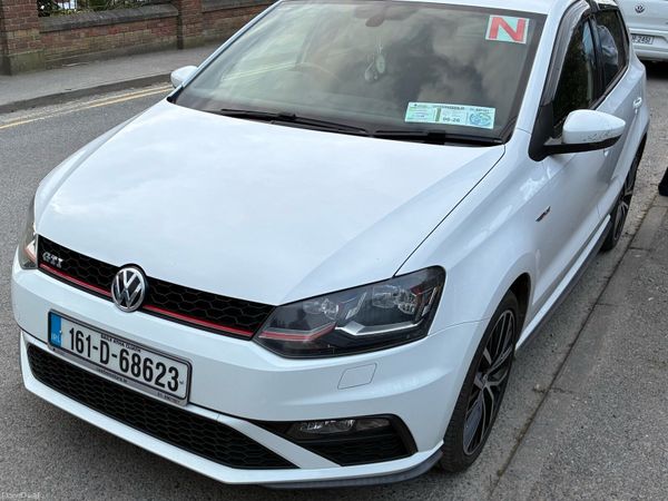 Volkswagen Polo Hatchback, Petrol, 2016, White