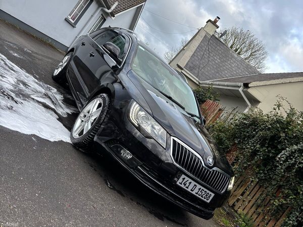 Skoda Superb Estate, Diesel, 2014, Black
