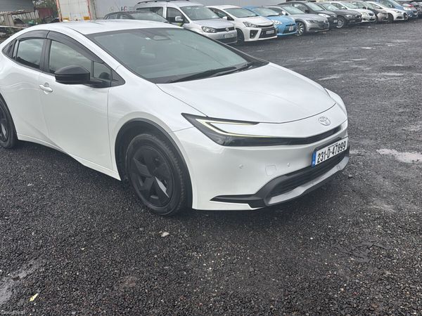 Toyota Prius Hatchback, Petrol Hybrid, 2023, White