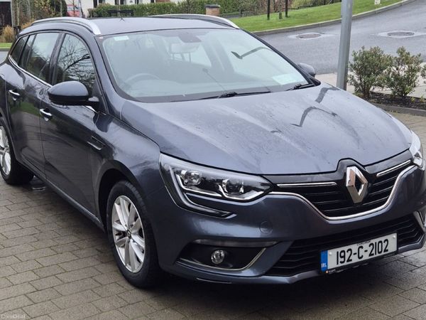Renault Megane Estate, Petrol, 2019, Grey