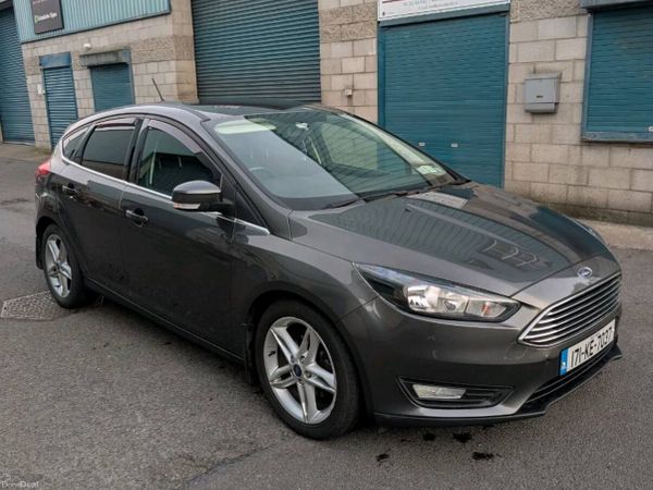 Ford Focus Hatchback, Diesel, 2017, Grey
