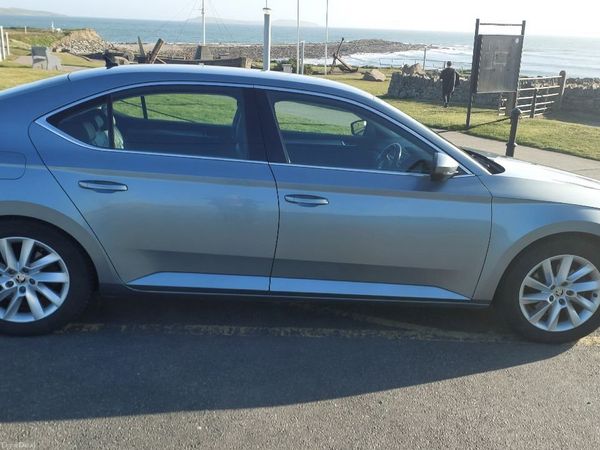 Skoda Superb Saloon, Diesel, 2018, Grey