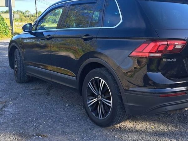 Volkswagen Tiguan SUV, Diesel, 2017, Black