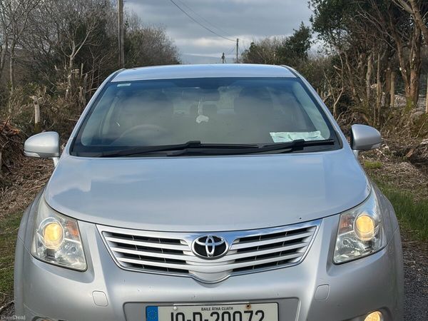 Toyota Avensis Saloon, Diesel, 2010, Silver